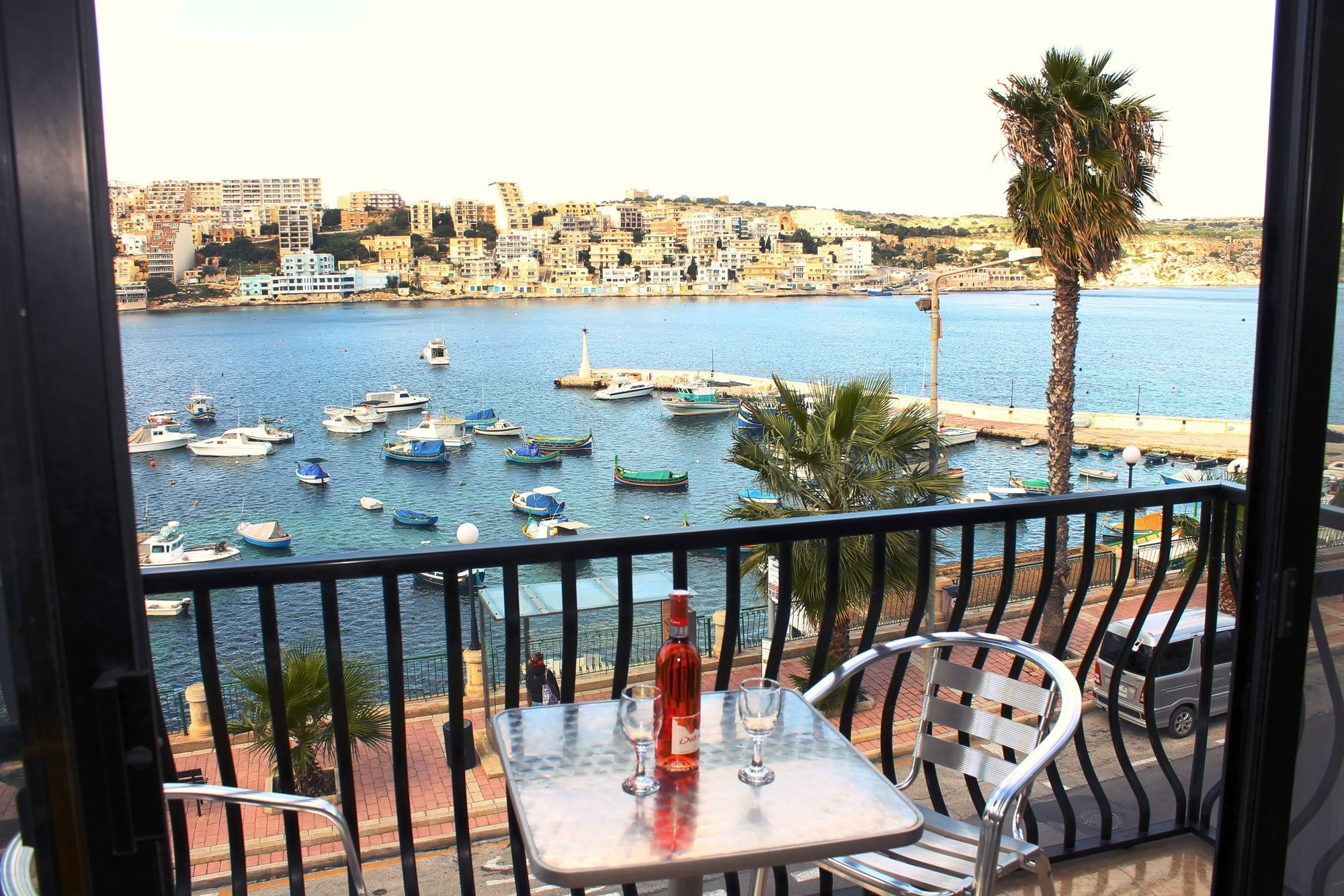 Harbour Lights Seafront 2 Bedroom Apartments With Panoramic Sea Views - By Getawaysmalta 圣保罗湾城 外观 照片